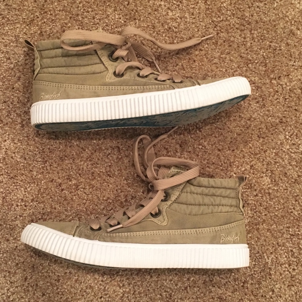 Blowfish Tan Canvas Hi-Tops SZ 7.5